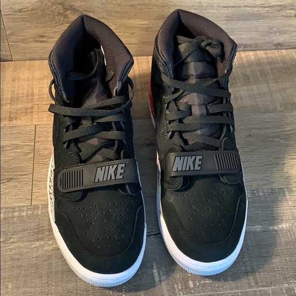 Air Jordan Legacy 312 - Black/Black Fire-Red - Picture 2 of 6